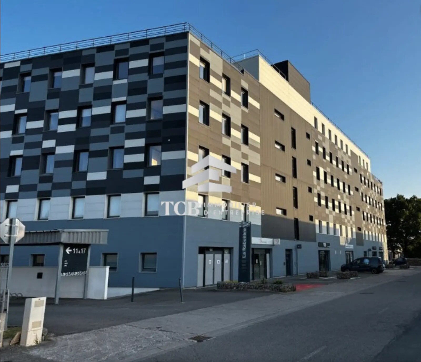 Office in Saint-Herblain to rent Building Photo- Image 1 of 8