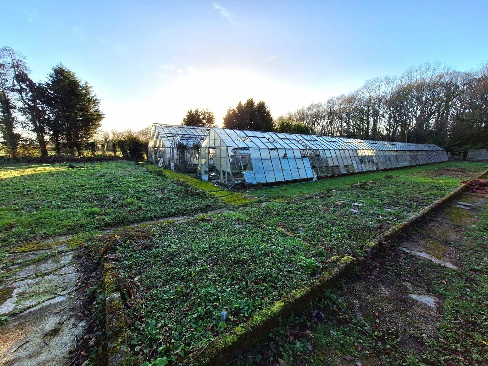 Knowle Ln, Cranleigh for sale Building Photo- Image 1 of 3