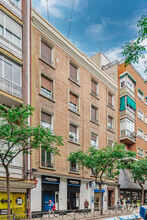 Calle Francos Rodríguez, 15, Madrid, Madrid for rent Primary Photo- Image 1 of 3