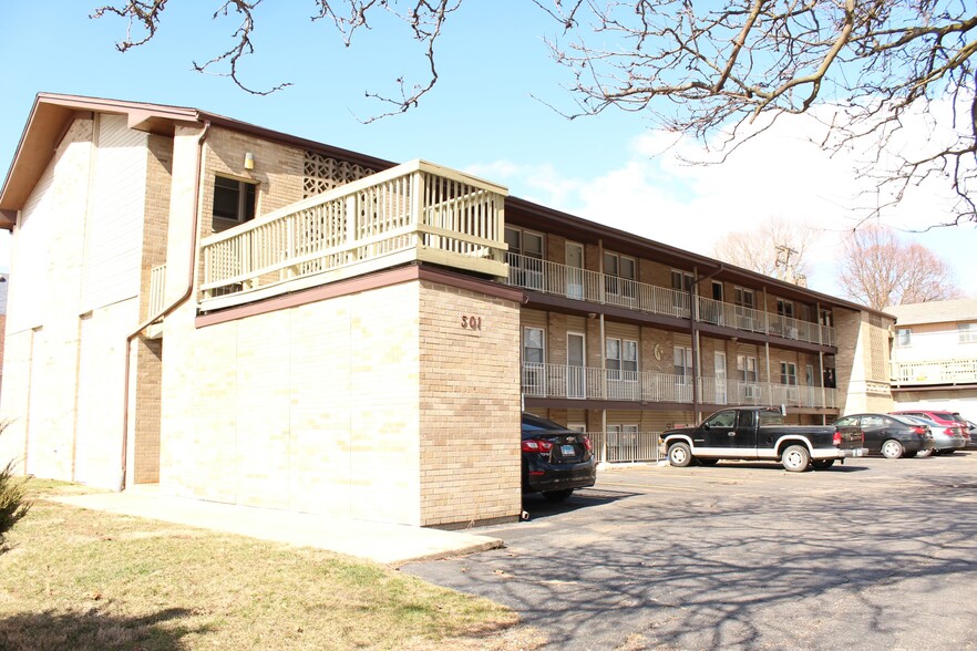 501 Joliet St, La Salle, IL for sale - Building Photo - Image 1 of 8