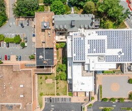 915 E High St, Charlottesville, VA - aerial  map view