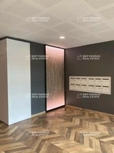 Office in Lyon to rent Interior Photo- Image 1 of 14