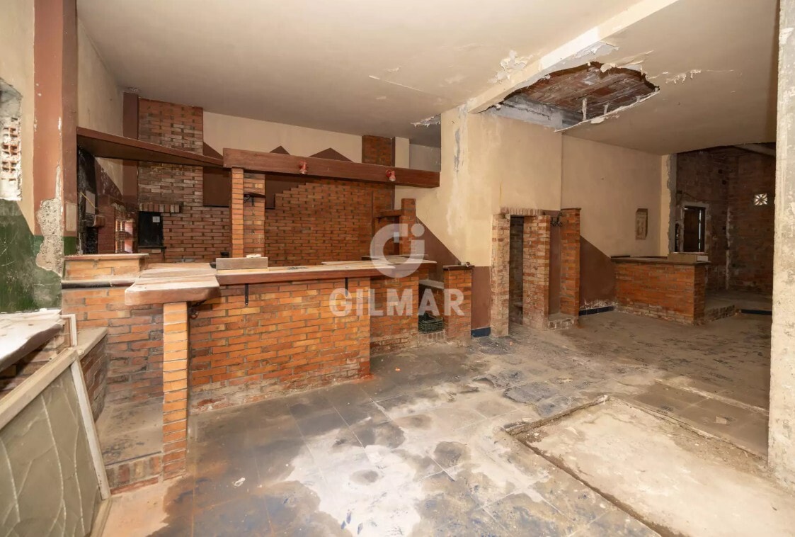 Estepona, MAL 29680 - Unit 1 - - Interior Photo - Image 2 of 5