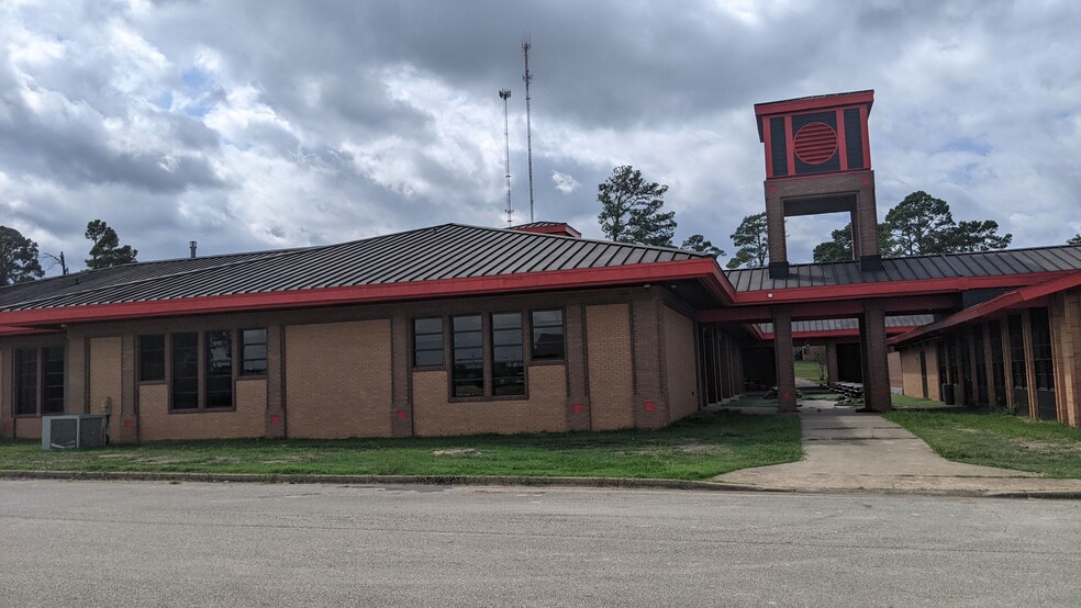 1701 SW Loop 304, Crockett, TX for sale - Building Photo - Image 2 of 18