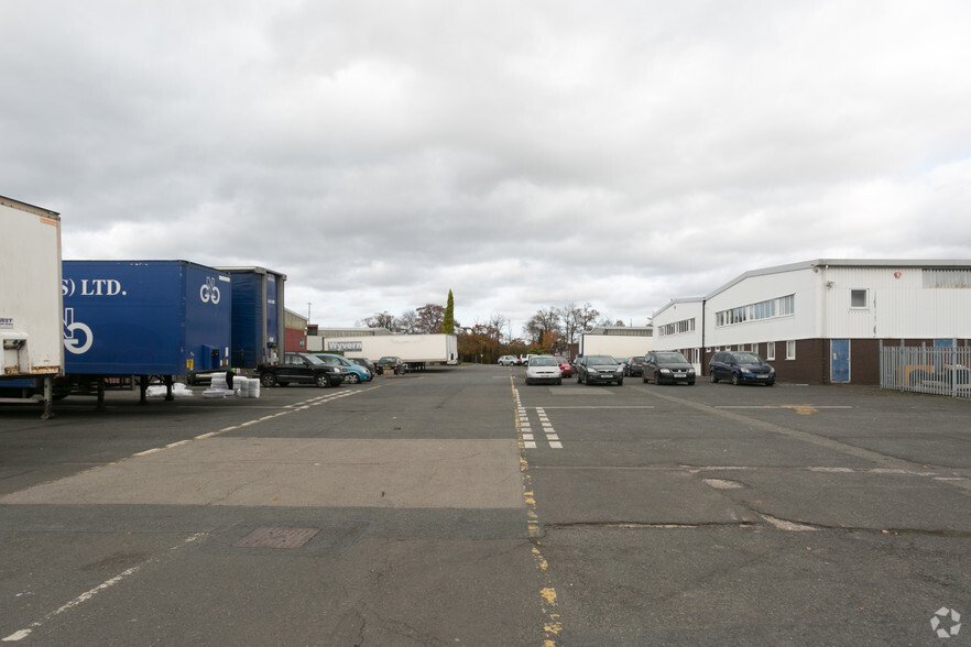 Hartlebury Trading Est, Hartlebury for rent - Building Photo - Image 3 of 3