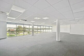 More details for 9 Avenue Des Saules, OULLINS-PIERRE-BÉNITE - Office for Sale