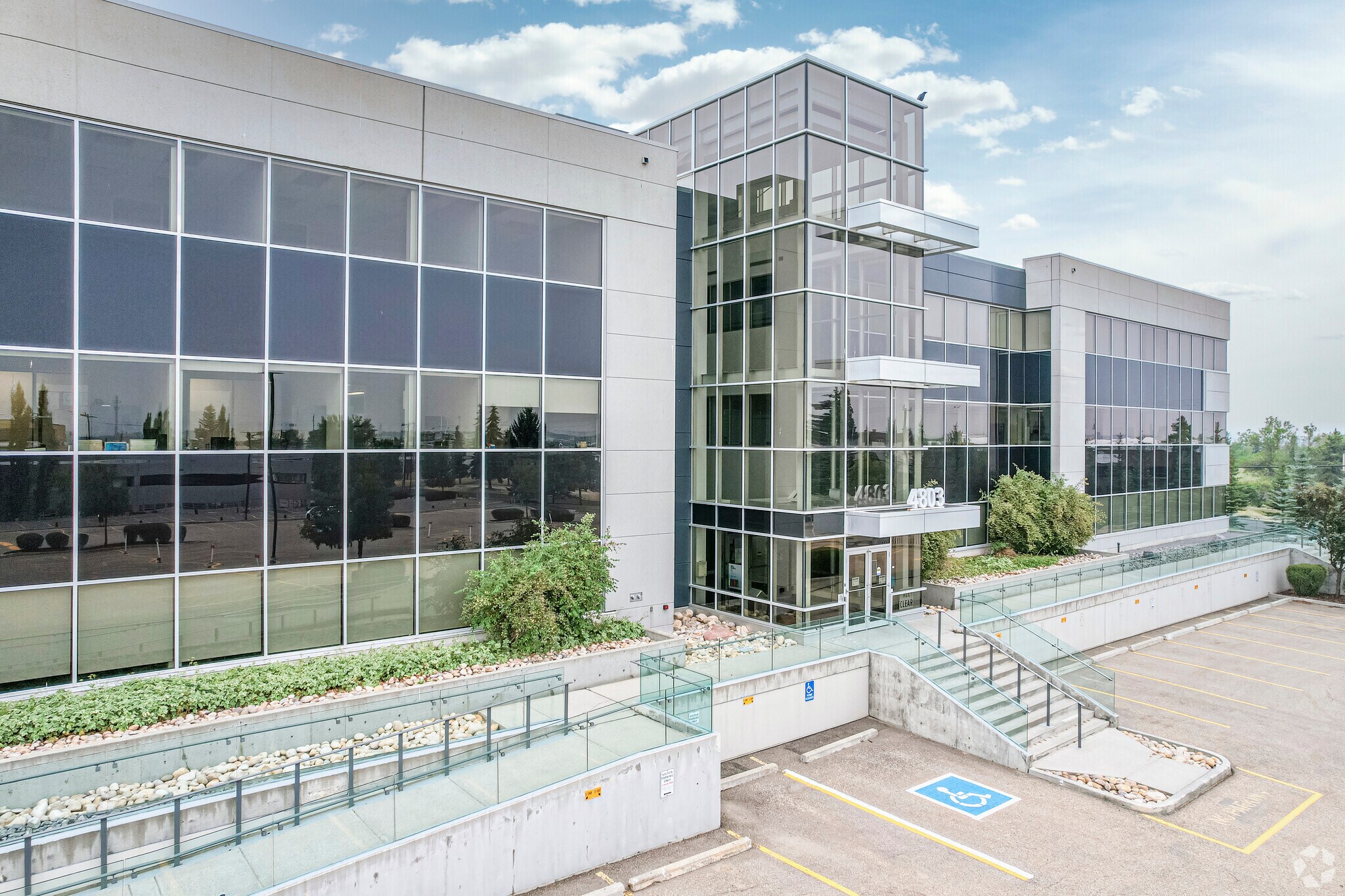 4803 87th St NW, Edmonton, AB to rent Building Photo- Image 1 of 5