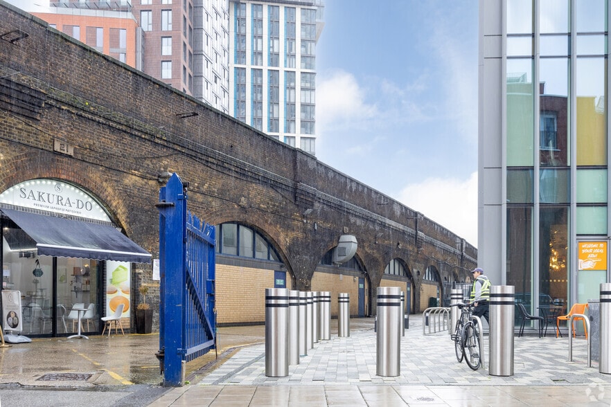 Miles St, London to rent - Building Photo - Image 2 of 14