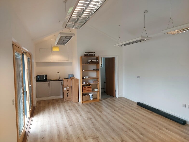 The Studio, Bensfield Farm, Beech Hill, Wadhurst to rent - Building Photo - Image 2 of 6