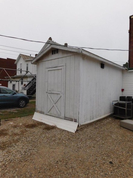 109-111 S Main St, Pleasantville, OH for sale - Building Photo - Image 3 of 7