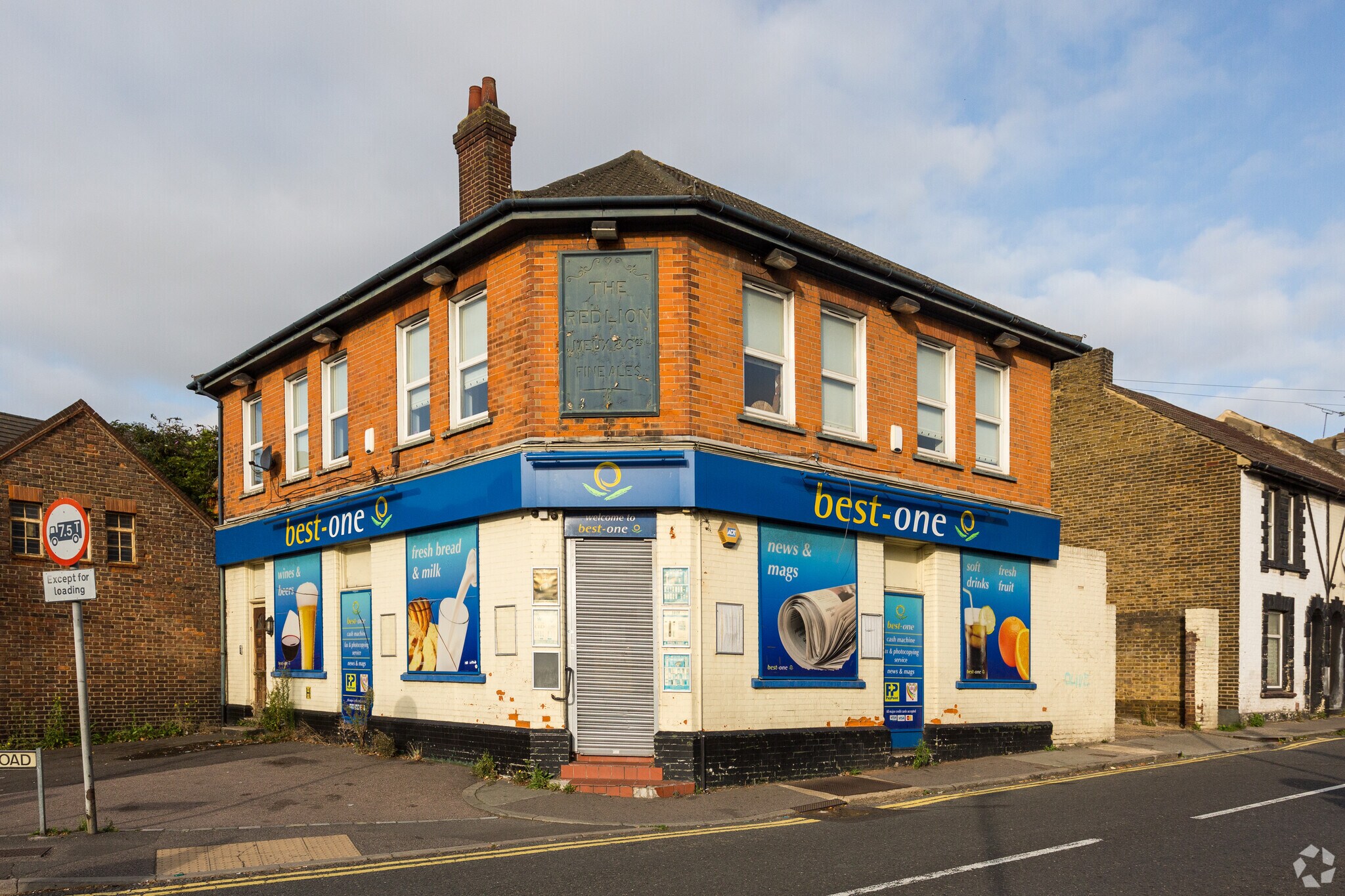 1 Frindsbury Rd, Rochester for sale Primary Photo- Image 1 of 1