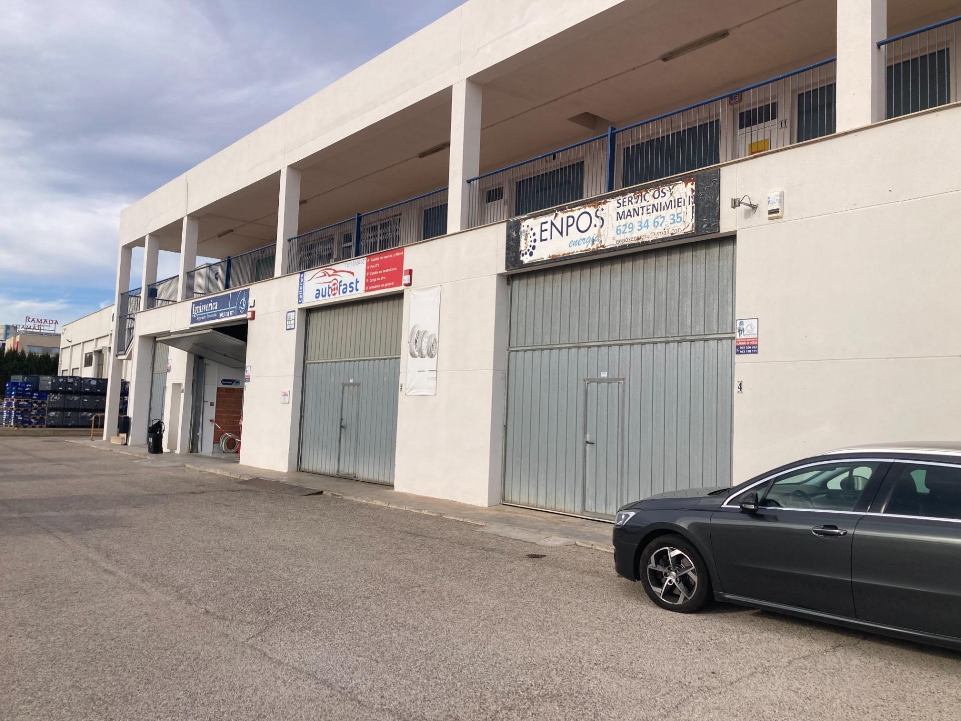Office in Almussafes, Valencia to rent Building Photo- Image 1 of 18