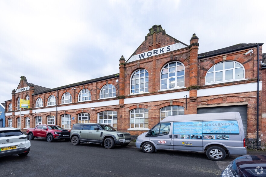 Pelham St, Wolverhampton to rent - Building Photo - Image 2 of 2