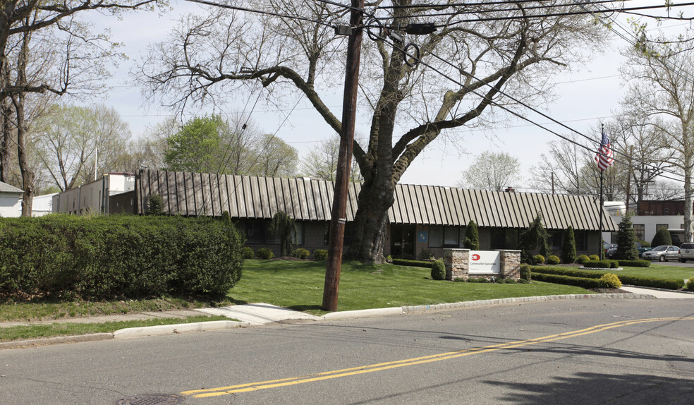 49 Meeker Ave, Cranford, NJ for rent - Building Photo - Image 3 of 12