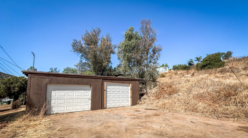 14834 Olde Highway 80, El Cajon, CA for rent - Primary Photo - Image 1 of 1