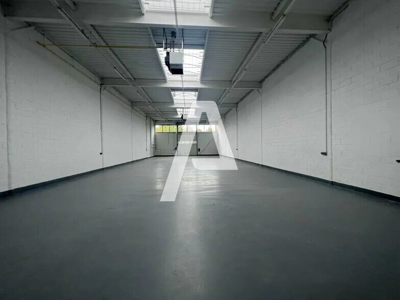 Industrial in Bonneuil-sur-Marne to rent - Interior Photo - Image 2 of 8