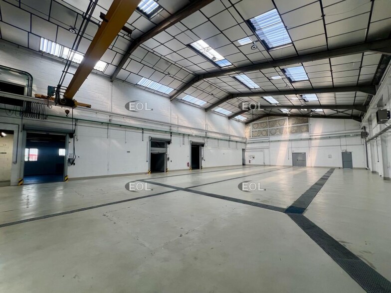 Light Industrial in Sarcelles to rent - Interior Photo - Image 3 of 7