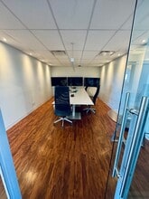 2-14 Boul Désaulniers, Saint-lambert, QC to rent Interior Photo- Image 2 of 7