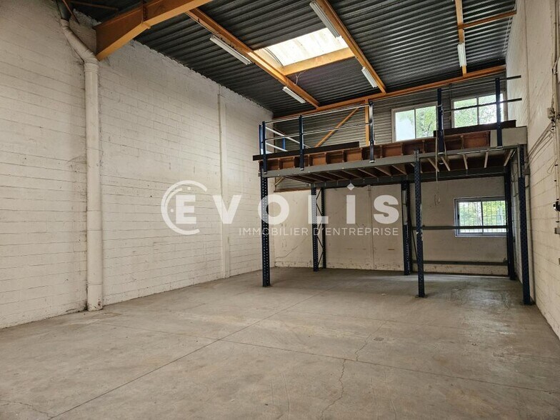 17 Boulevard Arago, Wissous to rent - Interior Photo - Image 3 of 9