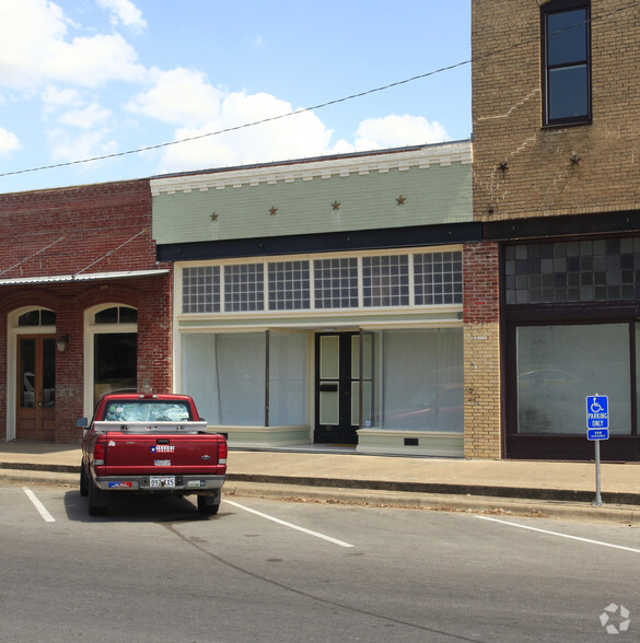 117 Central Ave, Elgin, TX for rent - Primary Photo - Image 1 of 2