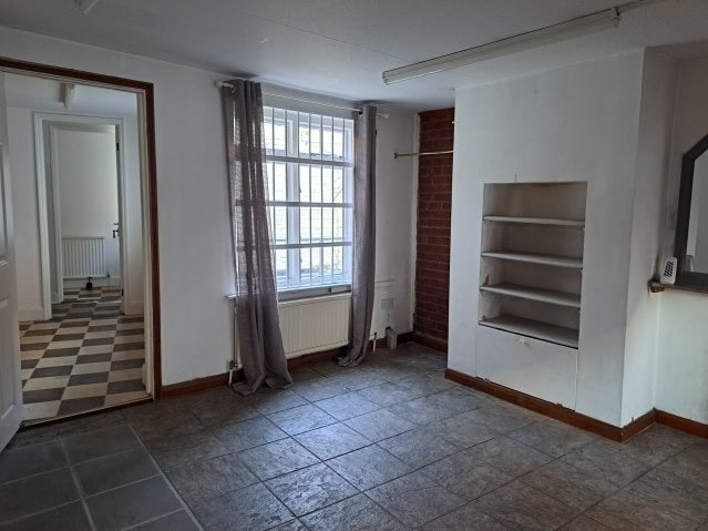 15 Silent St, Ipswich to rent - Interior Photo - Image 3 of 3