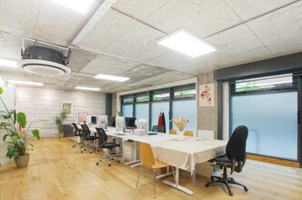 Green Mews, London to rent Interior Photo- Image 1 of 4