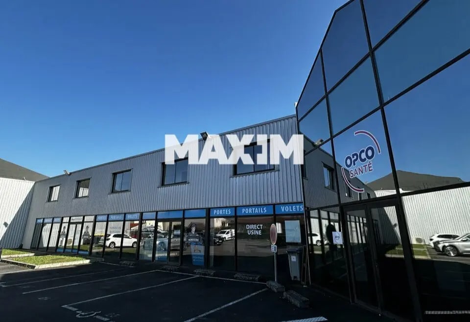 Location Commerce 238 m² - Photo 1