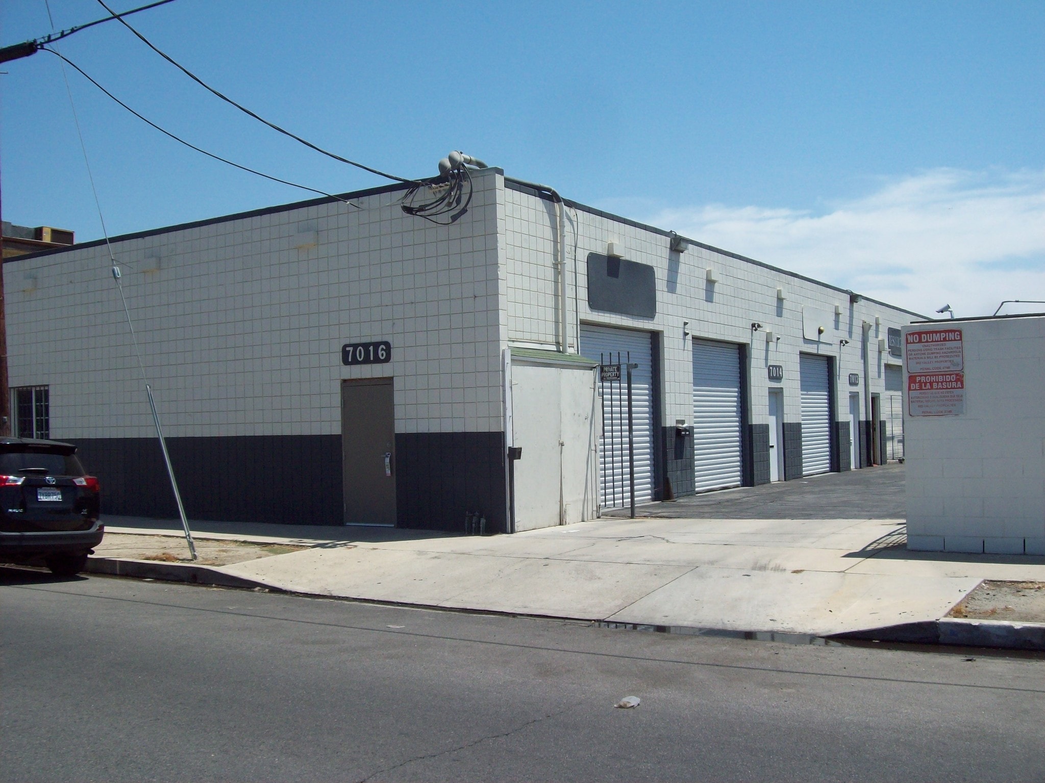 7000-7016 Darby Ave, Reseda, CA to rent Building Photo- Image 1 of 6