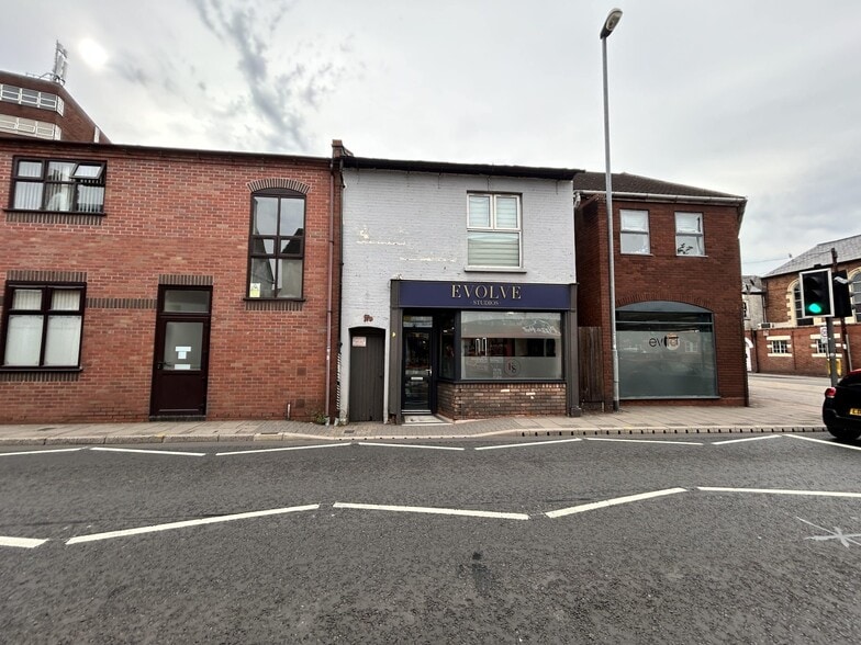 3 Aldergate, Tamworth for sale - Building Photo - Image 1 of 11