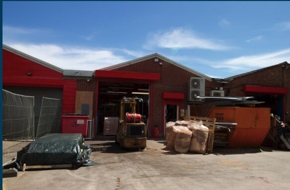 7-7C Crondal Rd, Exhall for sale - Primary Photo - Image 1 of 1