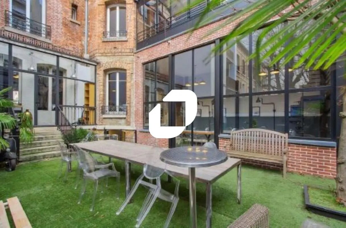 Office in Paris for sale Building Photo- Image 1 of 22