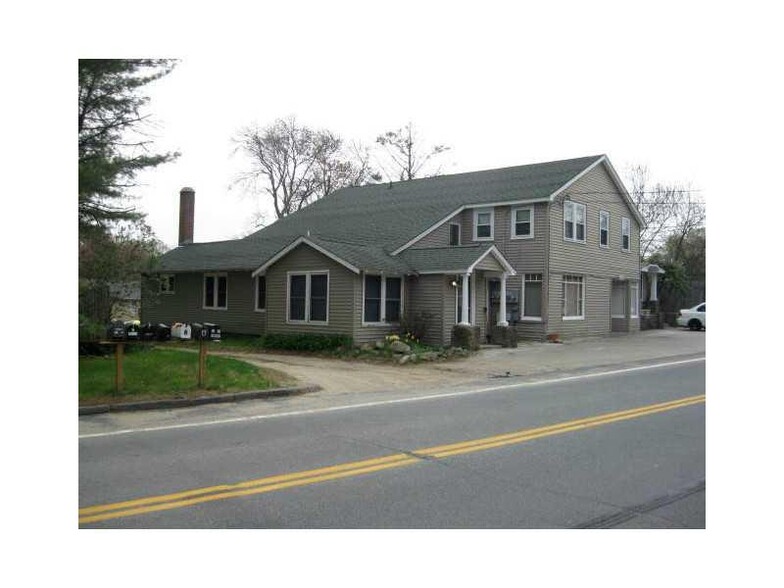 2172 Post Rd, South Kingstown, RI for sale - Primary Photo - Image 1 of 1