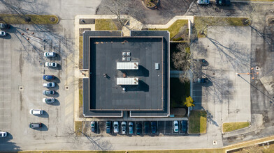 6827 N High St, Worthington, OH - aerial  map view