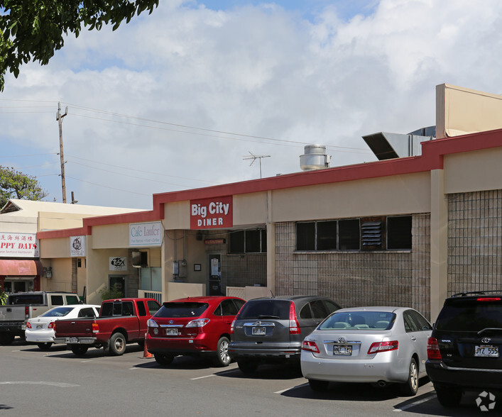 3571 Waialae Ave, Honolulu, HI for rent - Building Photo - Image 3 of 6