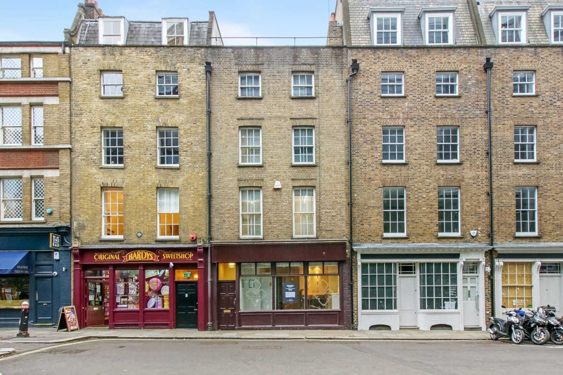 12 Brushfield St, London for sale Building Photo- Image 1 of 1