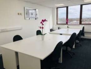 34-44 London Road Rd, Morden to rent Interior Photo- Image 1 of 2