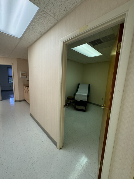 830 Century Medical Dr, Titusville, FL for sale - Interior Photo - Image 3 of 7