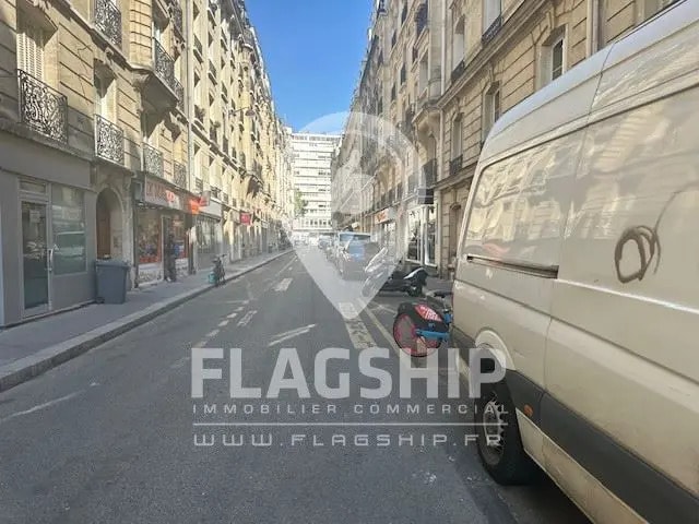Location Commerce 44 m² - Photo 1