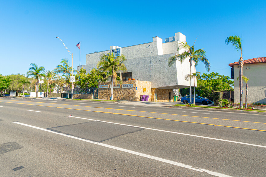 3626 E Pacific Coast Hwy, Long Beach, CA for rent - Building Photo - Image 3 of 9