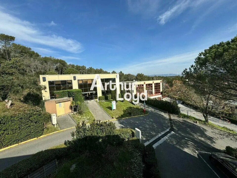 Office in SOPHIA ANTIPOLIS to rent Building Photo- Image 1 of 13