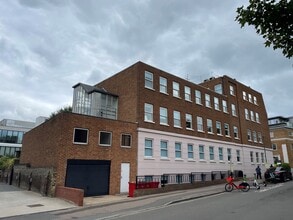 1 Parkshot, Richmond to rent Building Photo- Image 2 of 3