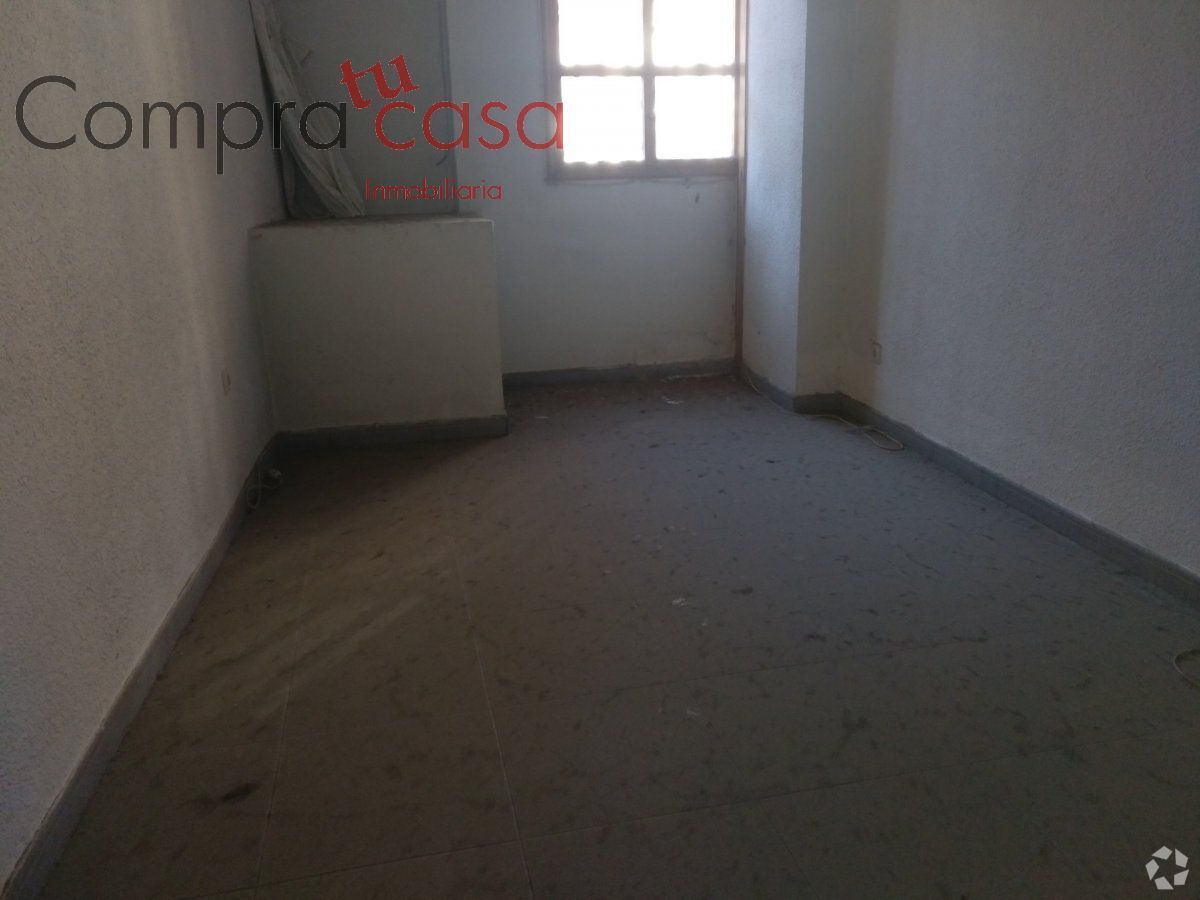 Office / Retail in Segovia, Segovia to rent Interior Photo- Image 1 of 2