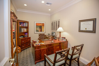 780 5th Ave S, Naples, FL for rent Interior Photo- Image 1 of 1