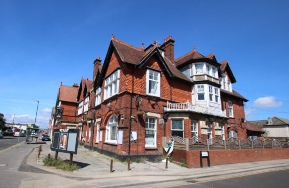 559 Wimbourne Rd, Bournemouth for sale Primary Photo- Image 1 of 1