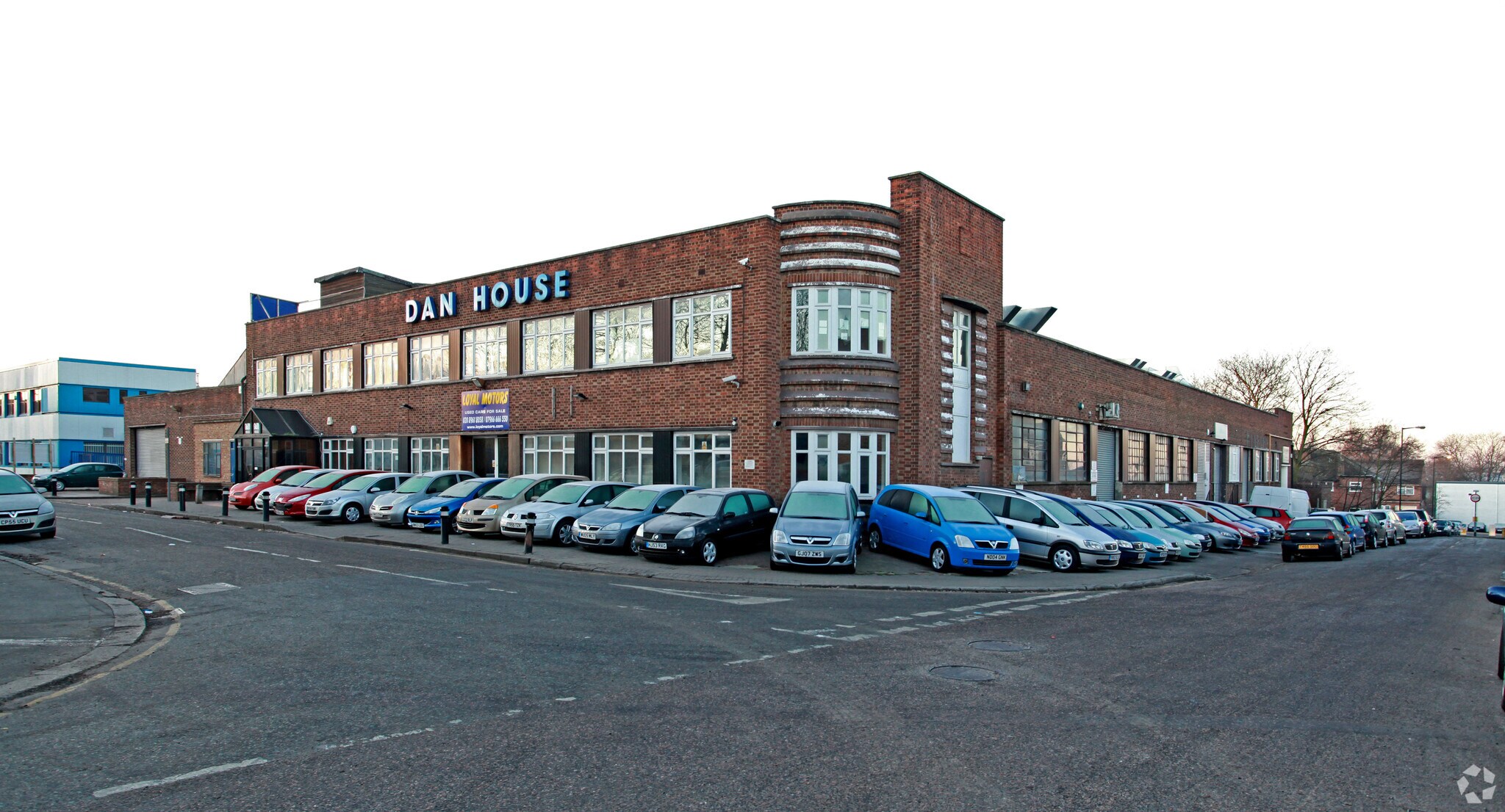 307 Elveden Rd, London for sale Primary Photo- Image 1 of 1