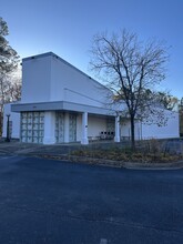 2375 Mansell Rd, Alpharetta, GA for rent Building Photo- Image 2 of 3