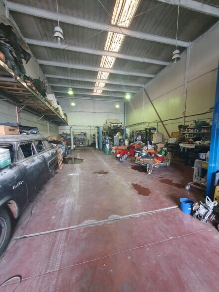 Industrial in SEVILLA to rent - Building Photo - Image 3 of 6