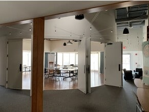 103 Schelter Rd, Lincolnshire, IL to rent Interior Photo- Image 2 of 3