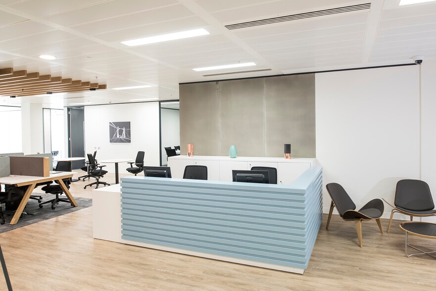 London Rd, Barking to rent - Interior Photo - Image 2 of 10