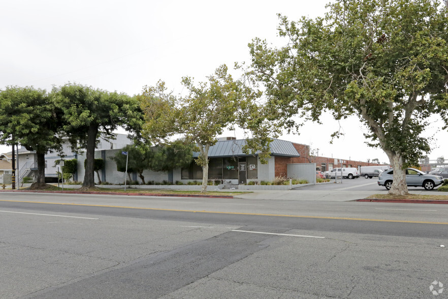 17000 S Vermont Ave, Gardena, CA for rent - Primary Photo - Image 1 of 9